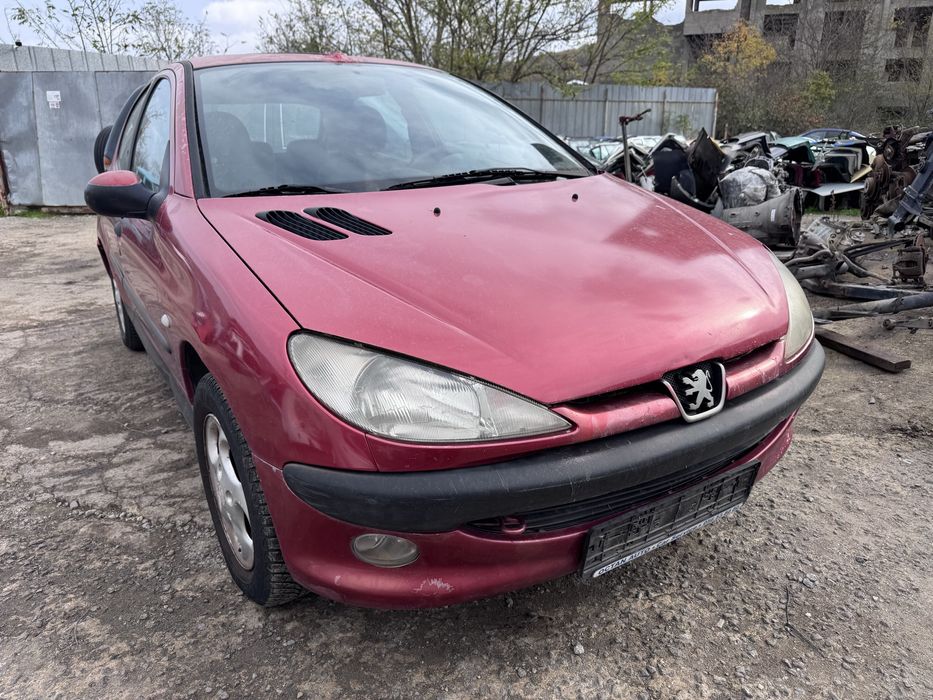 Peugeot 206 2.0hdi 90hp 2000г На Части