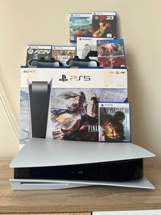 Продава се PlayStation 5 заедно с игрите и контролера