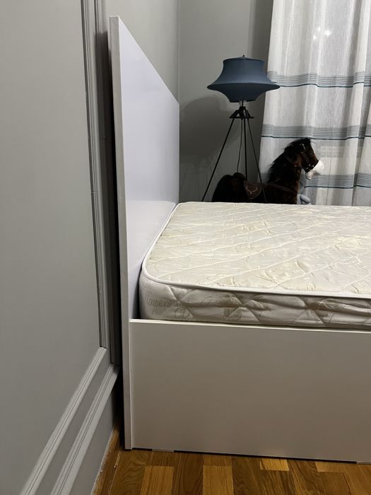 Спальный гарнитур, кровать