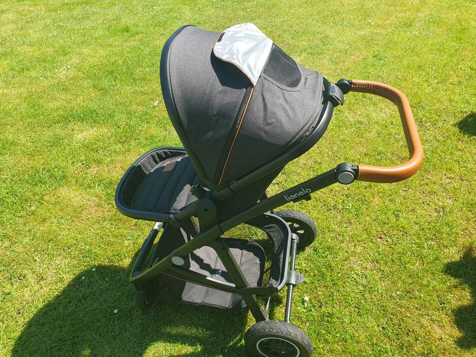Бебешка количка марка Lionelo