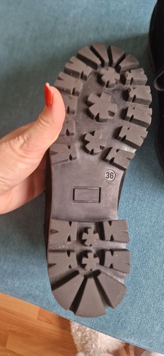 Botine negre piele