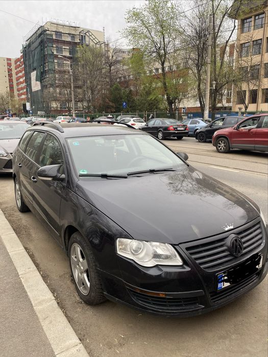 Vând Passat B6 1.9TDI pentru dezmembrări