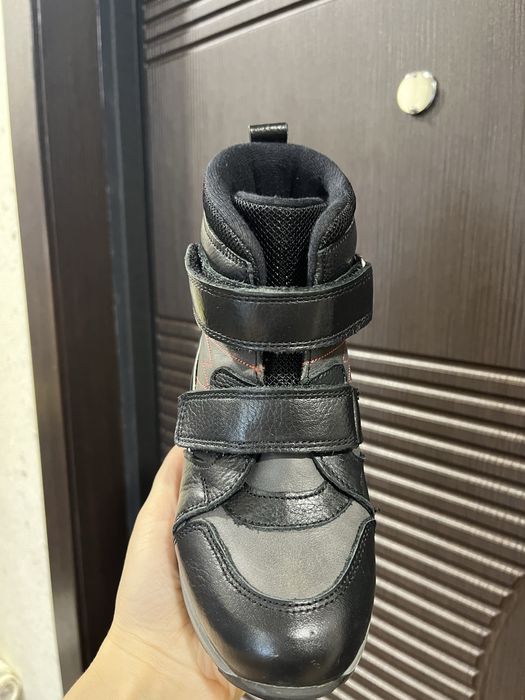 Кожаные ботинки на мальчика