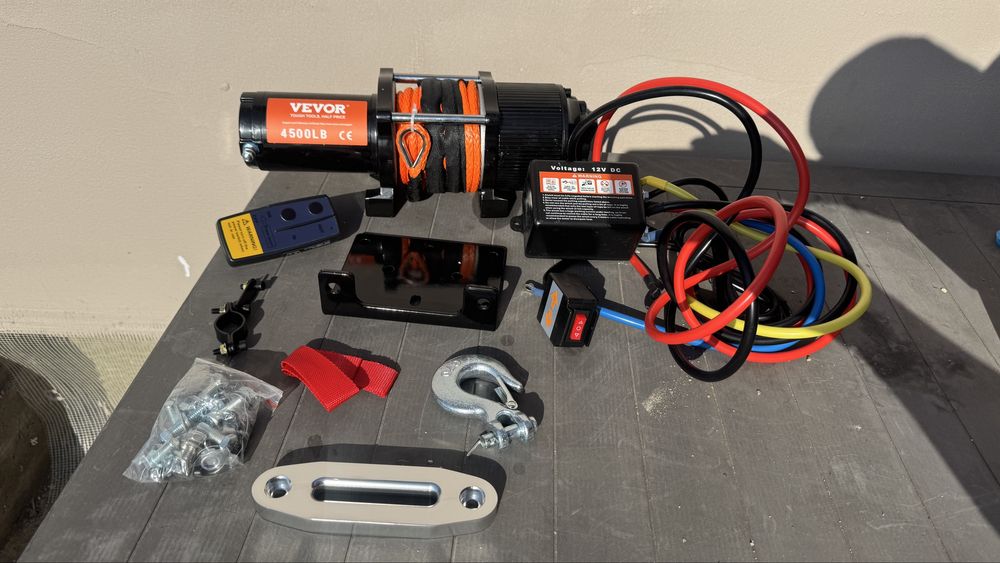 Troliu auto 2 tone electric VEVOR 2.041kg (4500 lbs)