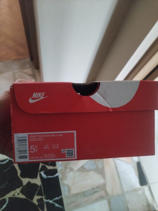 Nike маратонки нови