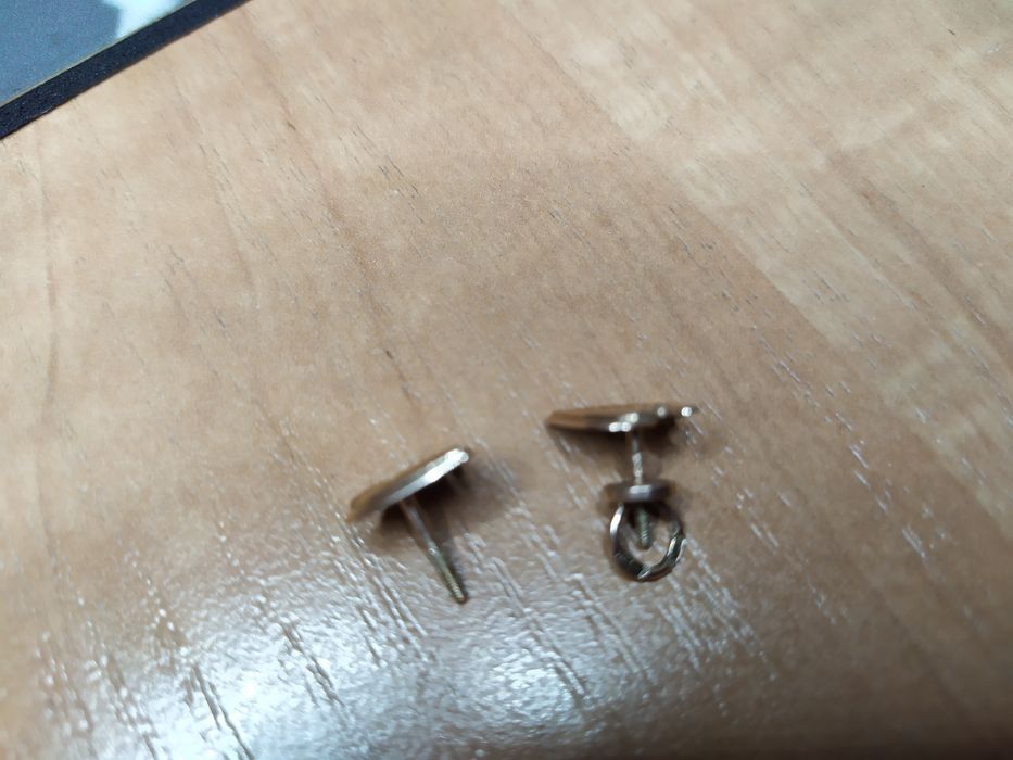 Серьги золотые гвоздики