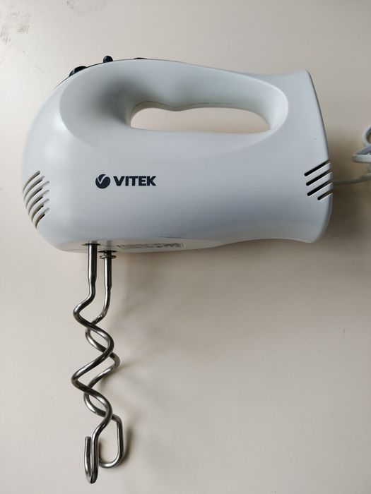 Электромиксер фирмы Vitek