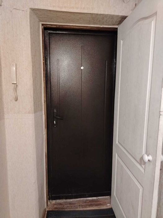 продам 1 комнатную квартиру