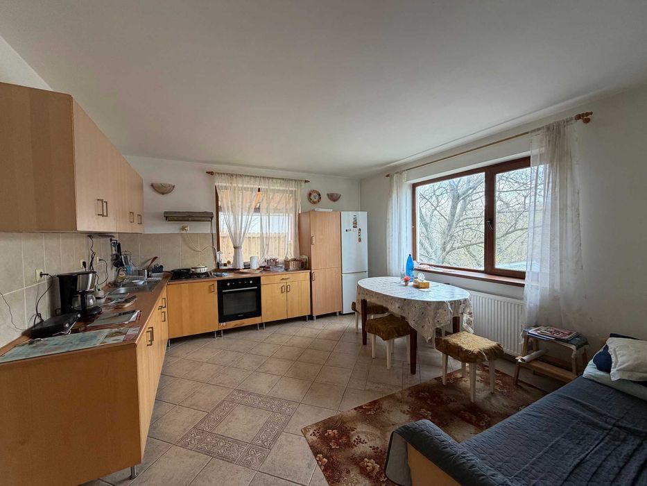 Casă zonă verde | 4 camere, 920 mp teren, garaj | Vălenii de Munte