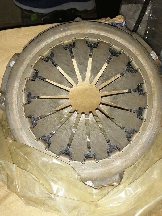 Продам запчасти на уаз.