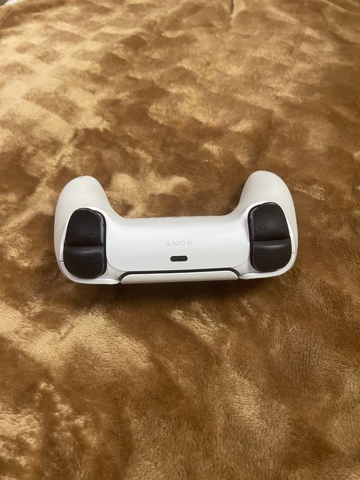 Джостик на PlayStation5