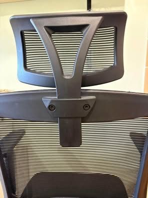 Офис стол - черен