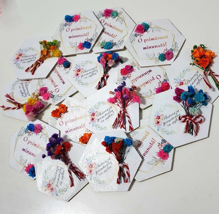 Mărțișoare cadouri