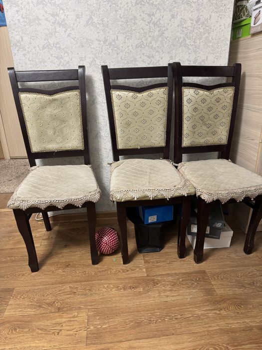 Продам стол со стульями