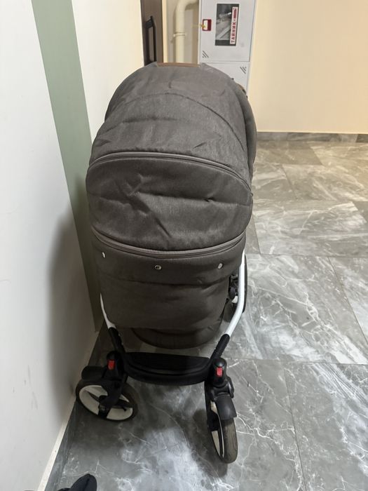 Коляска универсальная