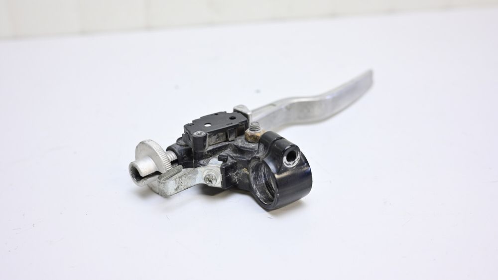 Maneta Ambreiaj Cu Prindere Si Senzor Suzuki GSXR 600 / GSXR 750 L1