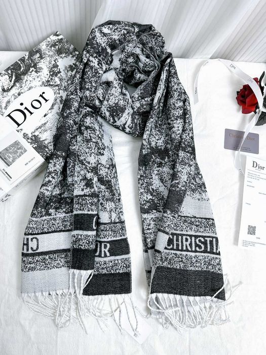 Кашмиреният шал Diоr