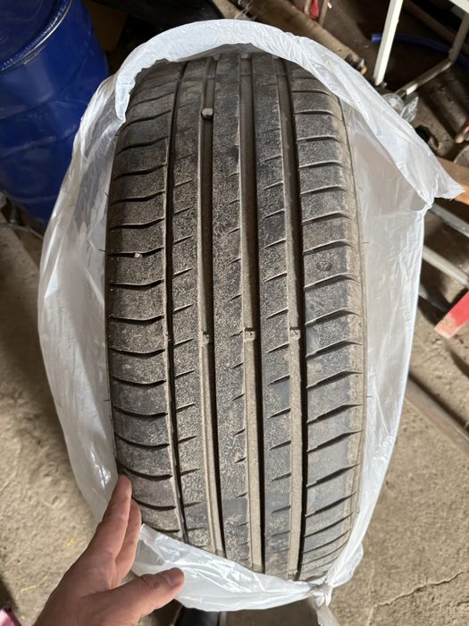 Шины 235/55/20 goodyear летние