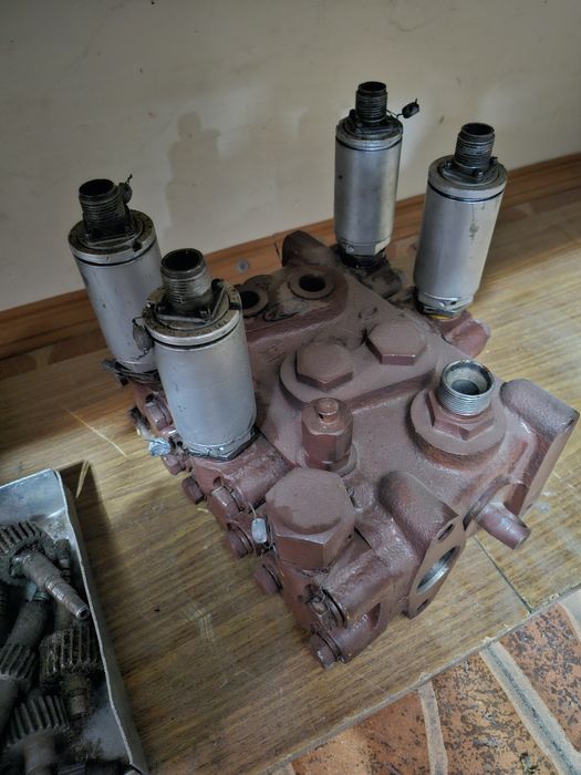 Продам распределитель