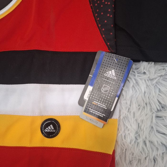 ! НАМАЛЕНИЕ ! ADIDAS NHL Calgary Flames фланелка НОВА