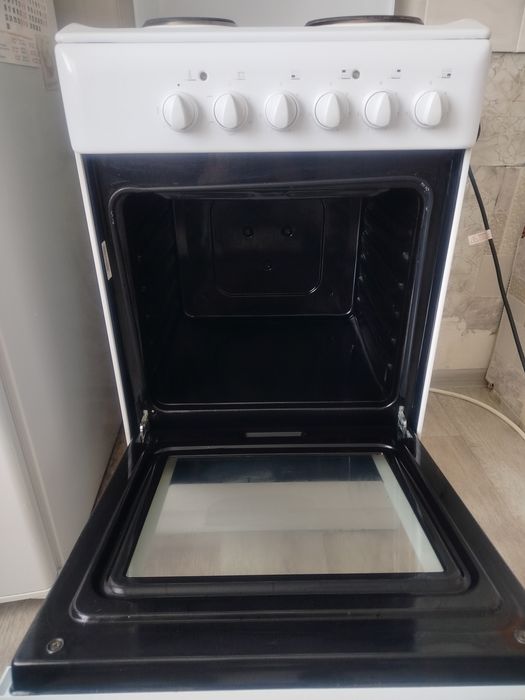 Продам плиту Индезит