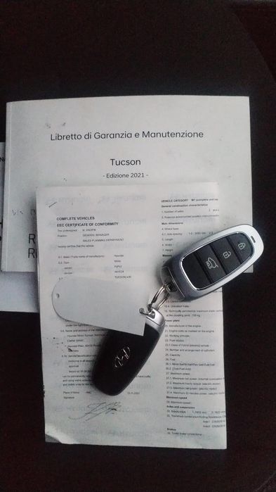 Hyundai Tucson • Benzină Hybrid • 215.000 km  230CP