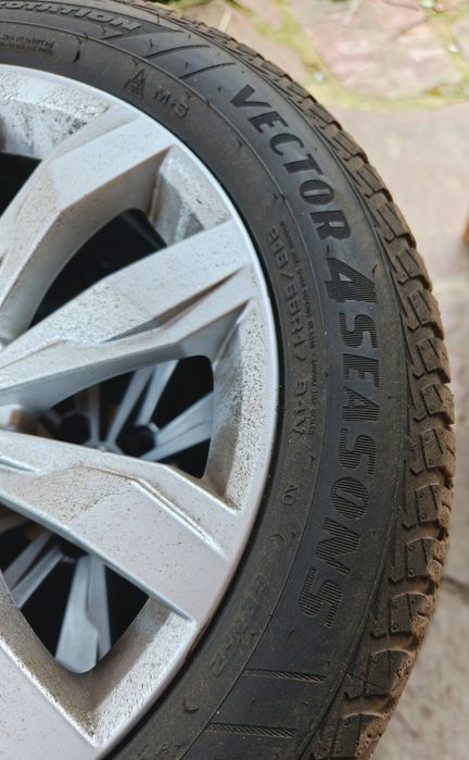 17 ' Оригинални джанти от VW T-ROCK  5X112  с нови гуми GOODYEAR