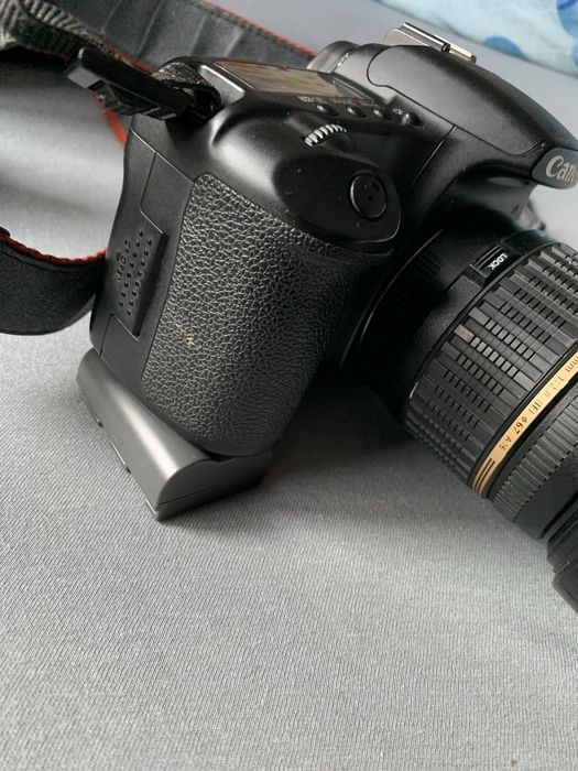 Camera Foto CANON EOS 30D DSLR cu Obiectiv Tamron AF 17-50mm F/2.8, Geanta Grip Doua Baterii