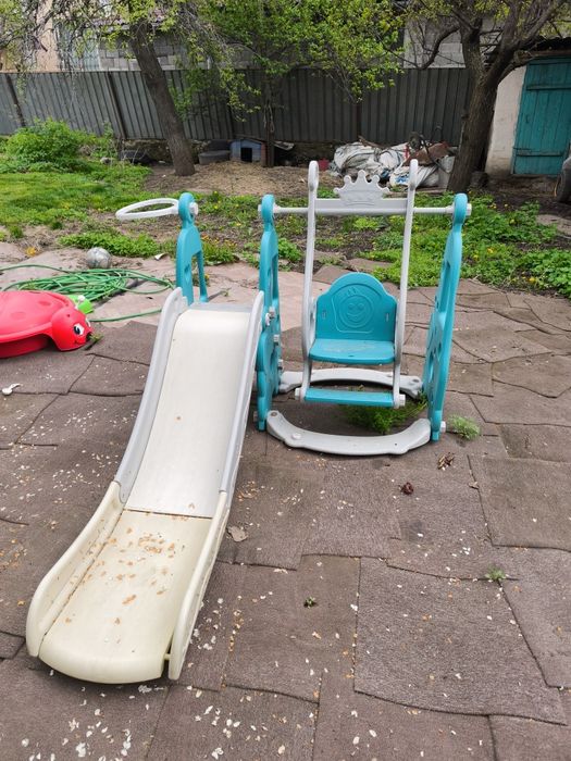 Детская горка с качелей