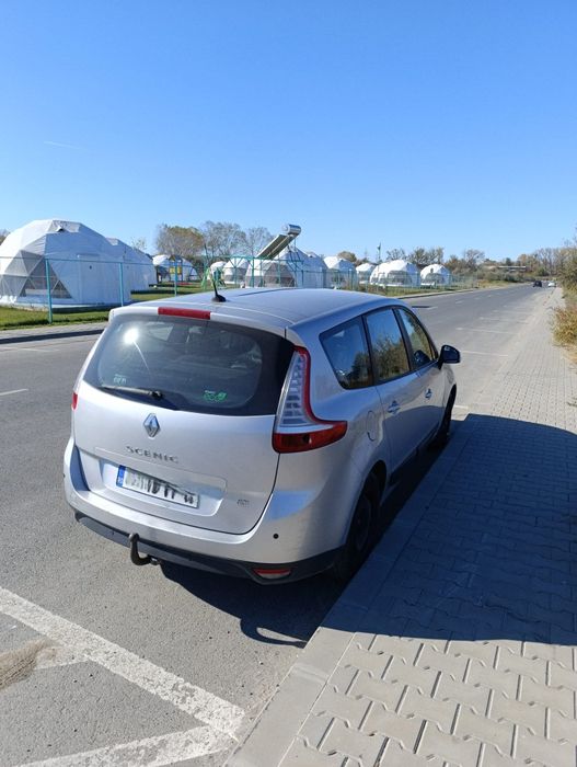 RENAULT Grand Scenic 2012 — imagine 2