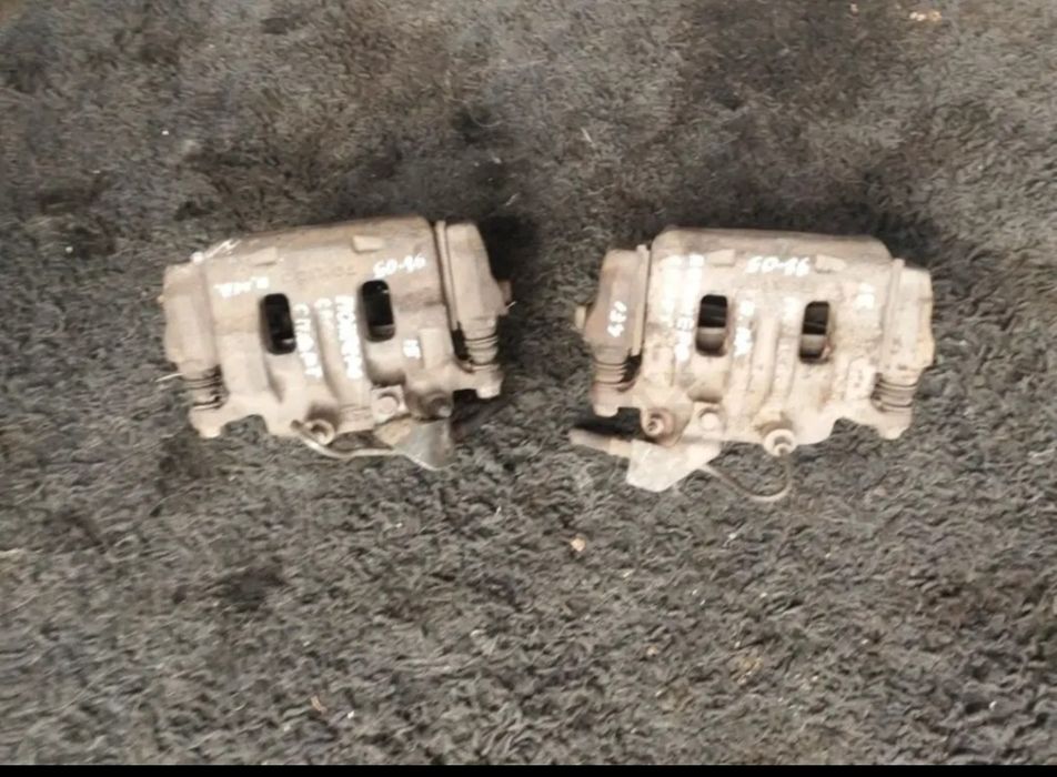 Mitsubishi pajero sport 98-05 год суппорт передний б/у оригинал