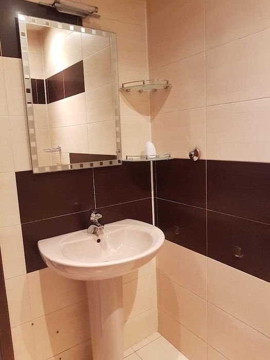 Дава се под наем Тристаен апартамент в Русе, Център - 78 кв.м за 408 € - Снимка #9