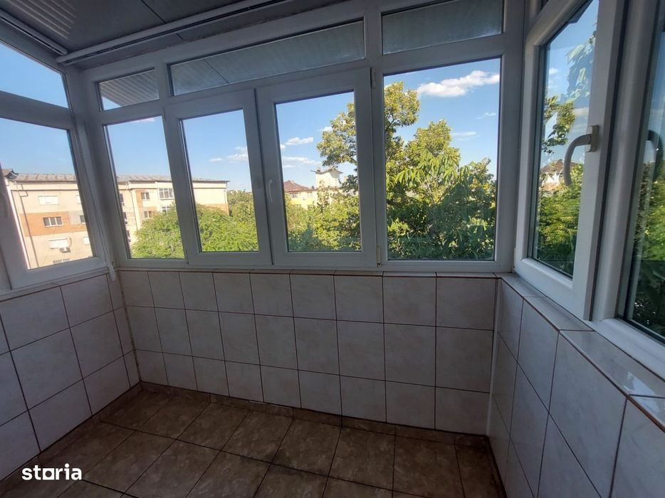 Apartament 3 camere de vanzare – Semidecomandat, Cl. Severinului