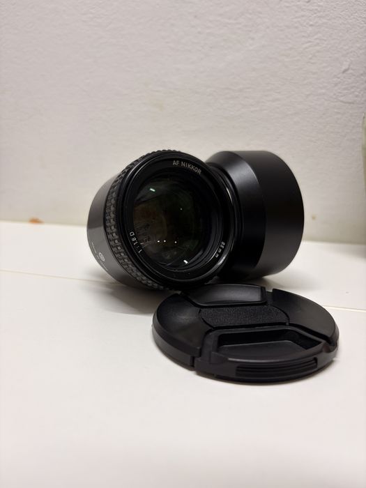 Obiectiv Nikon 85mm F1.8D