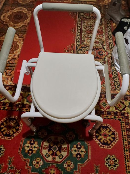 Продам стул туалет