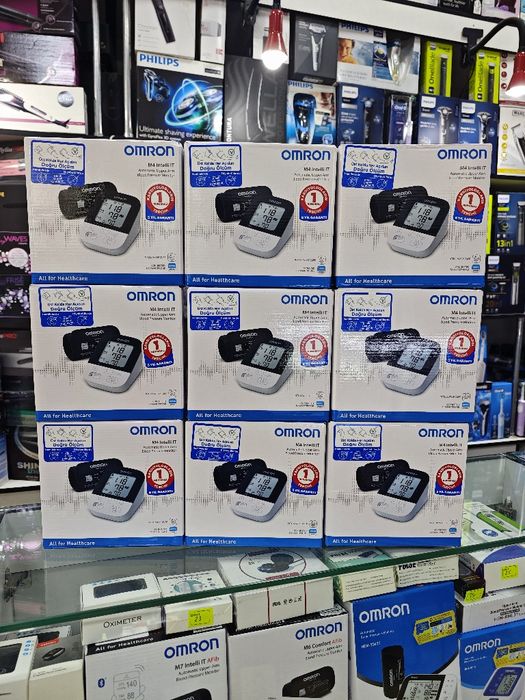 Тонометр Omron M4 Intelli IT , made in Vetnam.