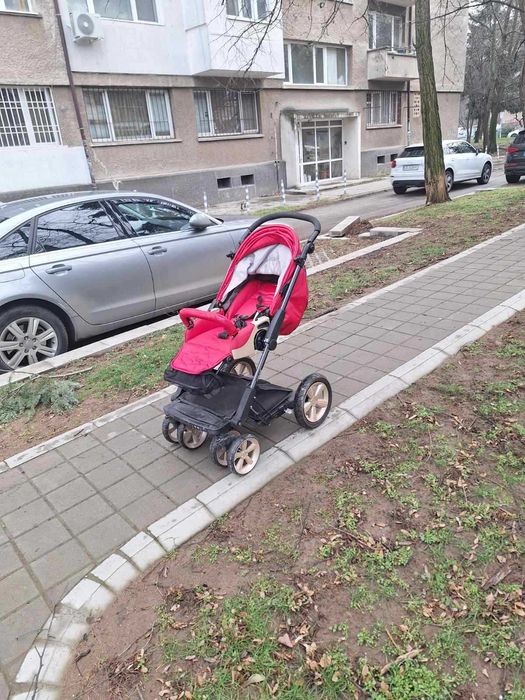 Бебешка количка - Червена