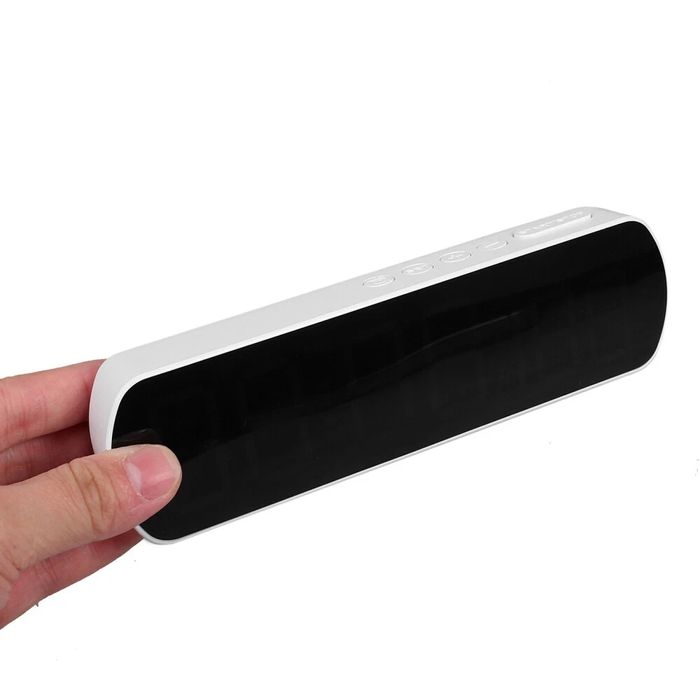 Электронный часы будильник