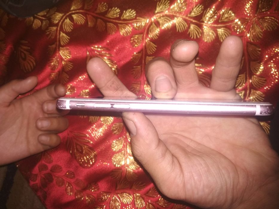 Продам iPhone 6 s