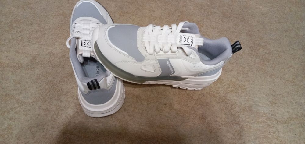 Новые кроссы Хстеп, оригинал, 45 размер