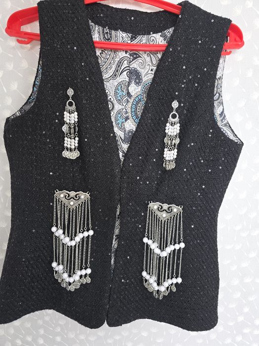 Твидовый желет 48 р