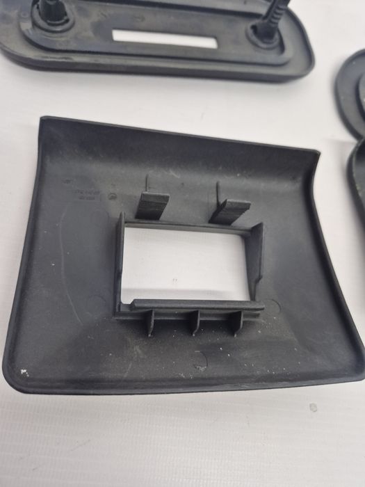 Пластик заднего дивана BMW E34