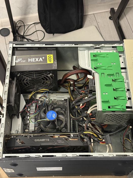 Геймарски компютър - i7-7700. Rx570 4gb nvme+ssd+hdd Готов за игри