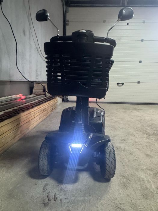 Scuter / Carucior electric pentru persoane cu mobilitate redusa!