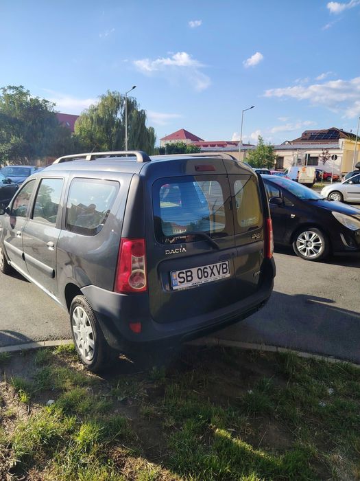 Logan MCV de vanzare