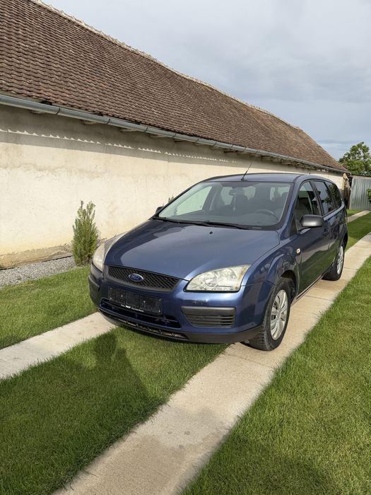 Ford Focus 1.6 Benzină