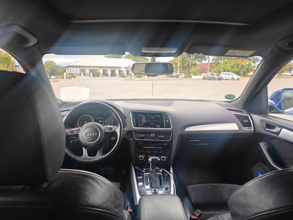 Proprietar, vând Audi Q5 2017, 3.0 diesel 245 hp, euro 6, Qattro, foarte dotat și întreținut. Funcționează perfect, fără erori sau alte probleme.
