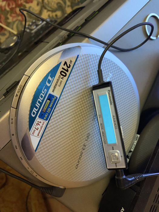 Продам дисковый плеер panasonic sl-CT830 D sound