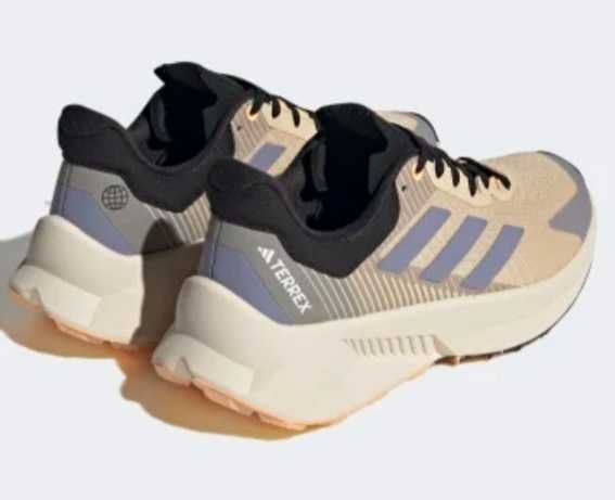 Кроссовки Adidas TERREX