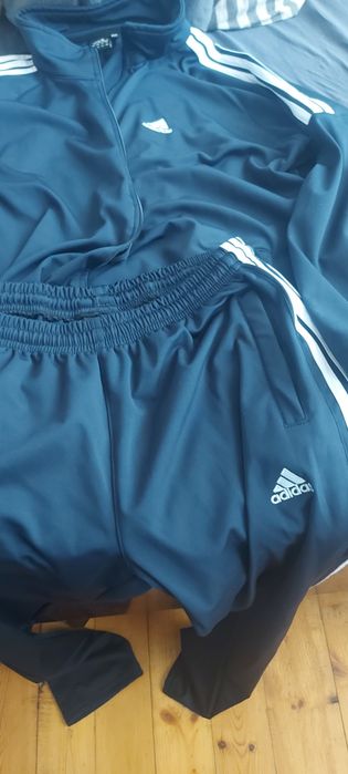 Нов екип Адидас супер